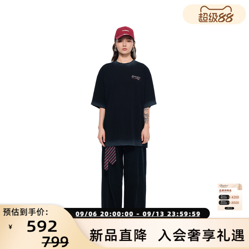 VETEMENTS水洗磨破做旧5分袖T恤图片
