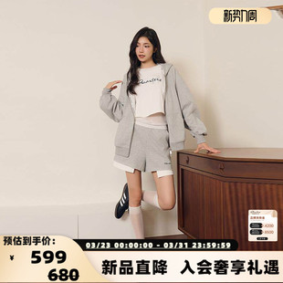 银泰百货精品 灰白撞色logo刺绣宽松短裤 301355 Quarters Three