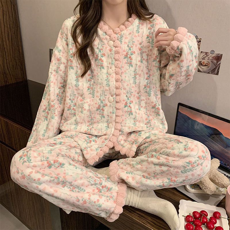 法兰绒睡衣女秋冬季新款加绒加厚小香风休闲保暖家居服套装可外