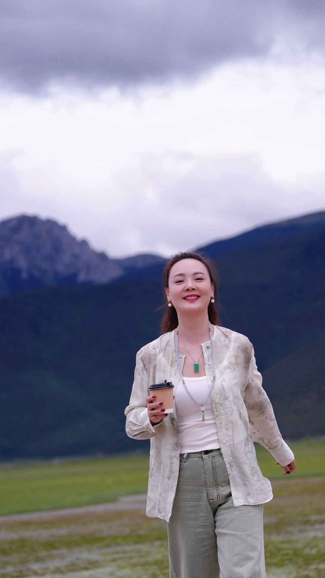 天然A货翡翠冰种满绿18k金镶嵌证书送老婆/妈妈礼物蓝魔珠宝定制