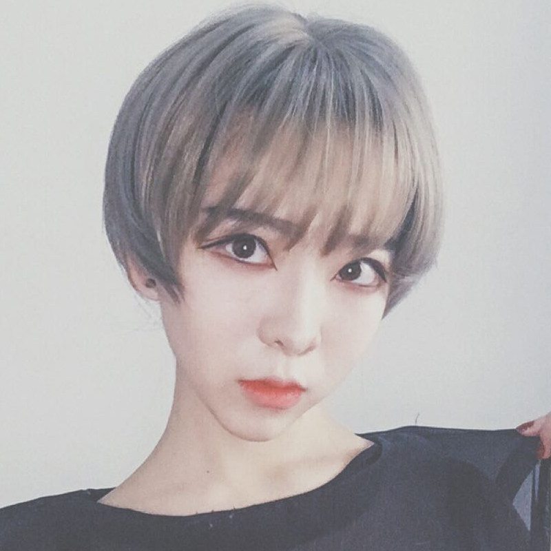 Perruque cheveux raides Court - Ref 2613368 Image 4