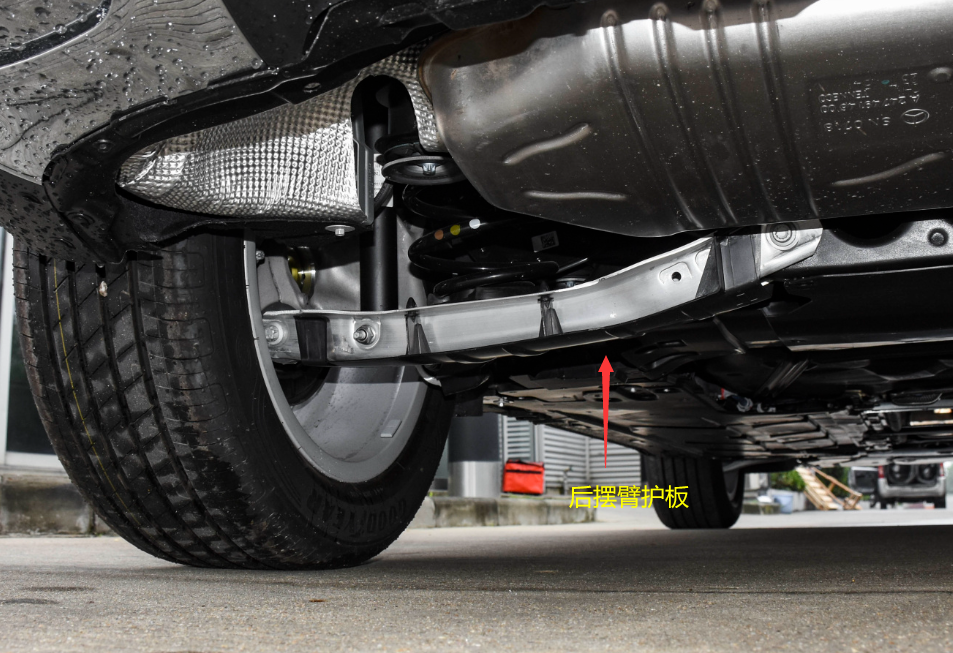适配新款奔驰A级后摆臂护板A45 A35 GLB180 CLA260下支臂护盖B200