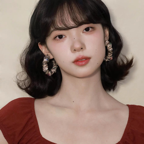 西迟原创设计毛毛女卷绒耳环