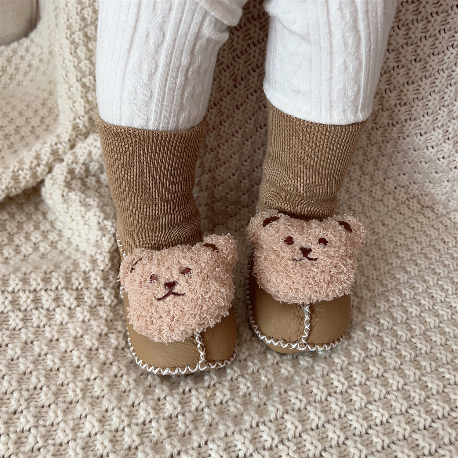 男女宝宝婴儿雪地靴皮毛一体真皮