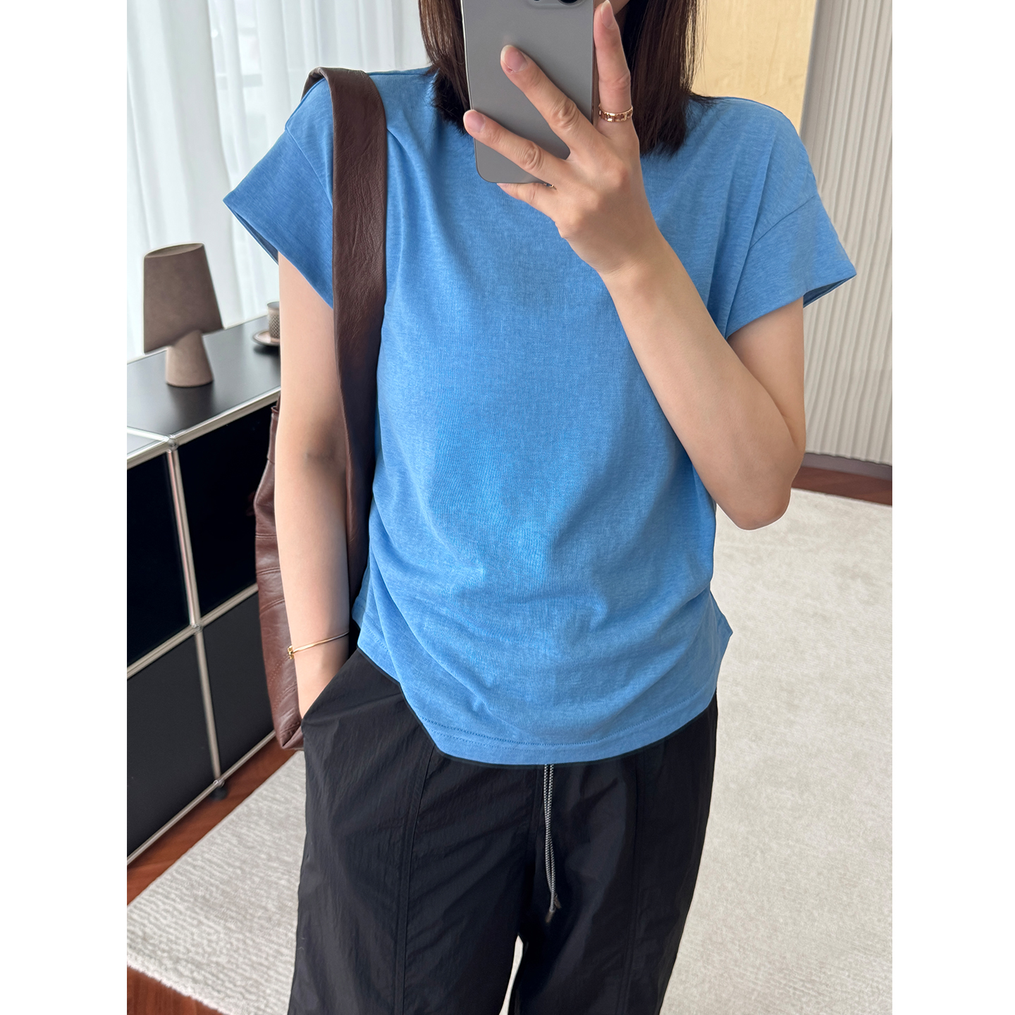 韩系高端简约纯色休闲薄款短袖T