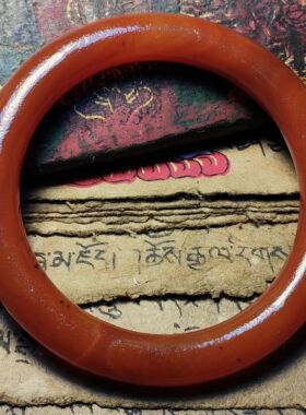 乡村小口径老红玛瑙磨砂玛瑙手镯圆条民族风本命年镯子女小款手环