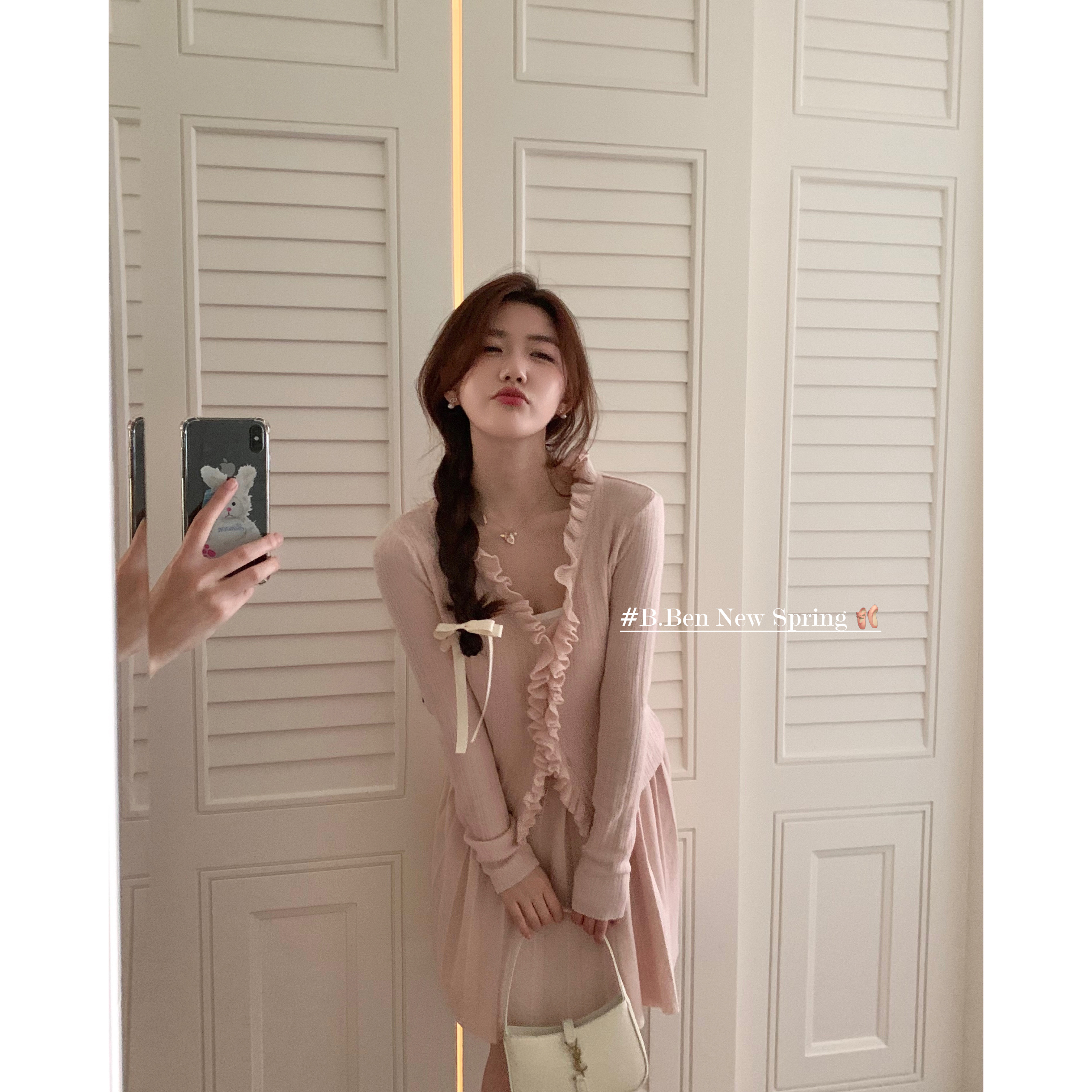 V领花边V领竖纹理针织衫