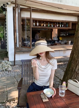 BBen 夏日特调 设计感收腰法式荡领t恤女2025夏季款收腰气质小衫