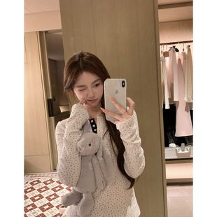 新款 BBen 蕾丝吊带女2026夏季 碎花贝壳扣T恤 绝美上衣 奶呼呼妮味