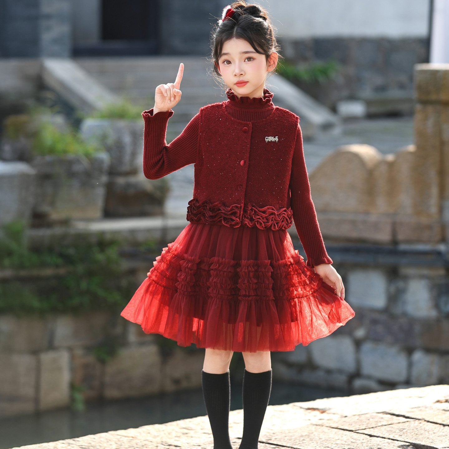 女童巨好看冬装裙子秋冬新年服装