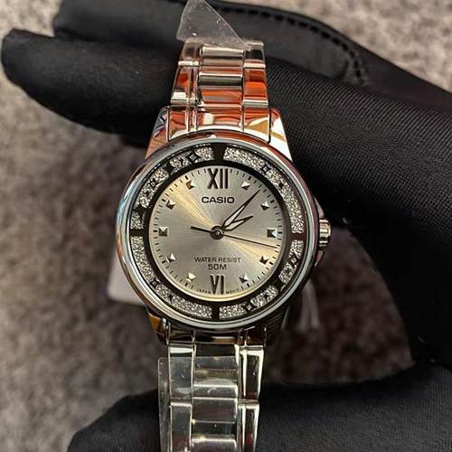 卡西欧女表指针水钻50米防水