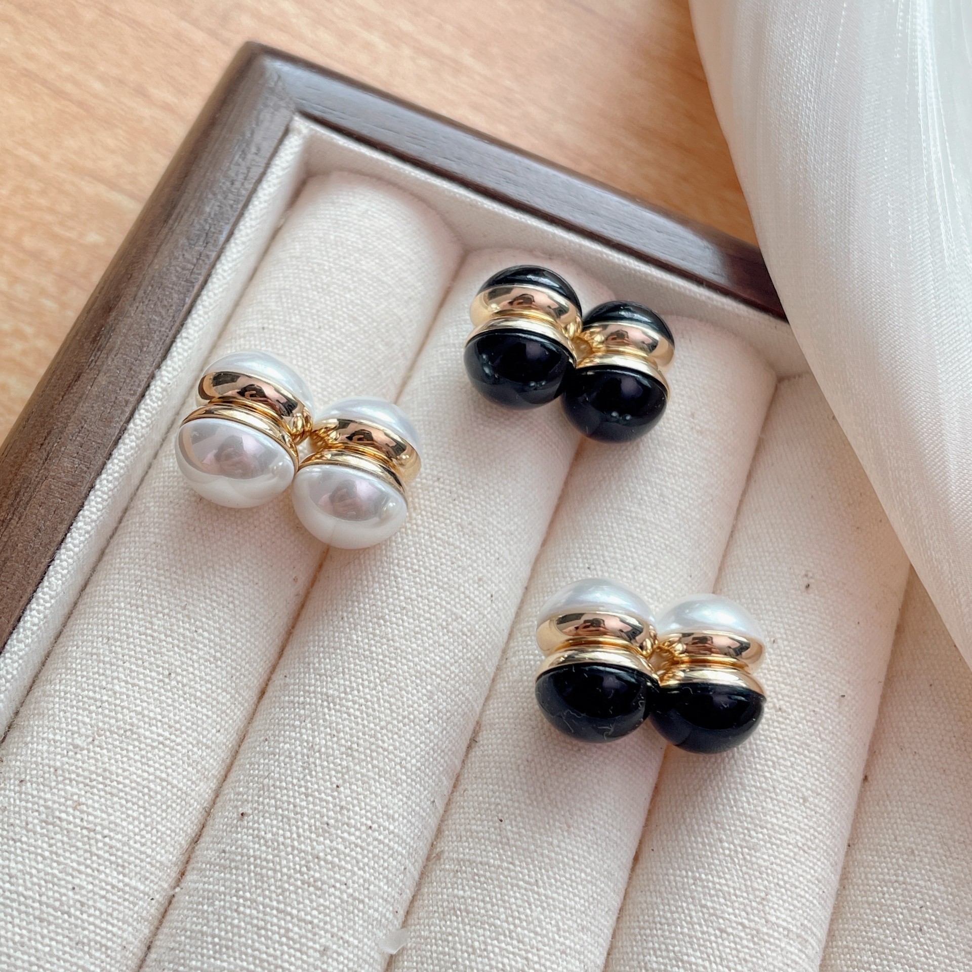 简约甜美无耳洞耳环2025新款百搭圆形珍珠吸铁石耳夹双面磁吸耳钉,饰品/流行首饰/时尚饰品新,耳夹,淘宝优惠券,粉丝福利购,淘宝优惠卷