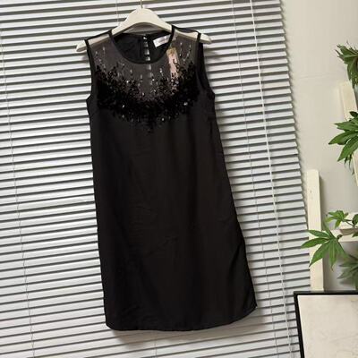 0331-58欧美单无袖连衣裙女装修身显瘦黑色设计感圆领气质钉珠