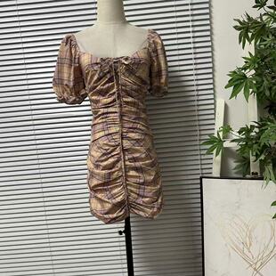 显瘦连衣裙 方领收腰短裙格纹设计感修身 0325 26法系样板泡泡袖