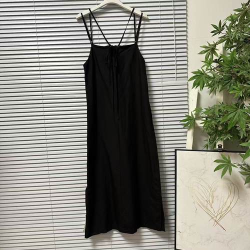 1208-29大牌高货莱赛尔亚麻混纺黑色吊带连衣裙气质中长裙