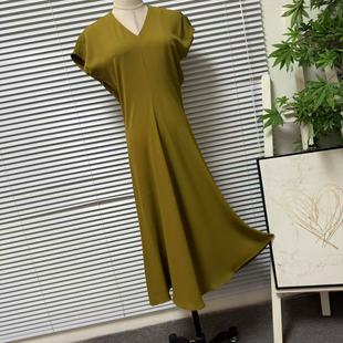 40专柜品牌极简贵气时尚 0616 松弛剪裁轻熟高知女性通勤V领连身裙