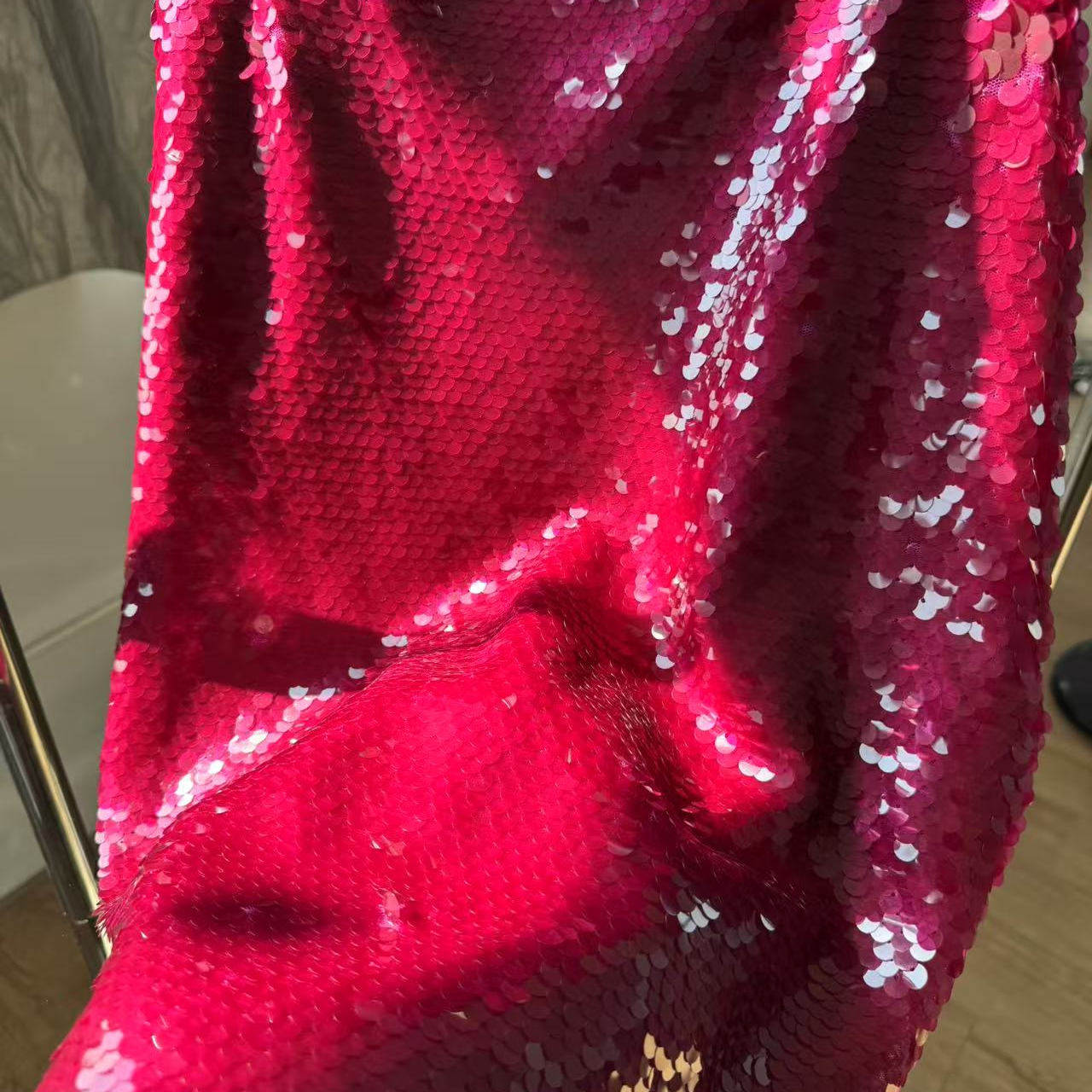 周美美  勃艮第晚宴流光玫紫色buling超闪亮片直筒半身裙