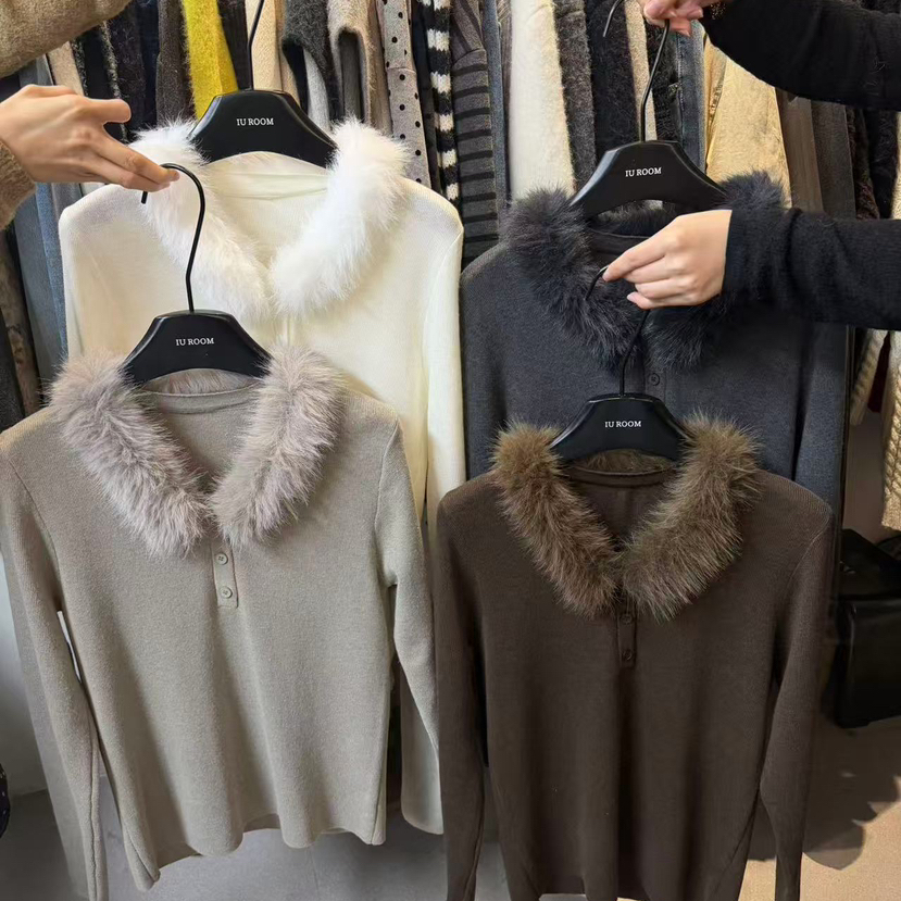 IU ROOM-冬上新显瘦修身简约针织衫(不可拆环保毛毛领)7127