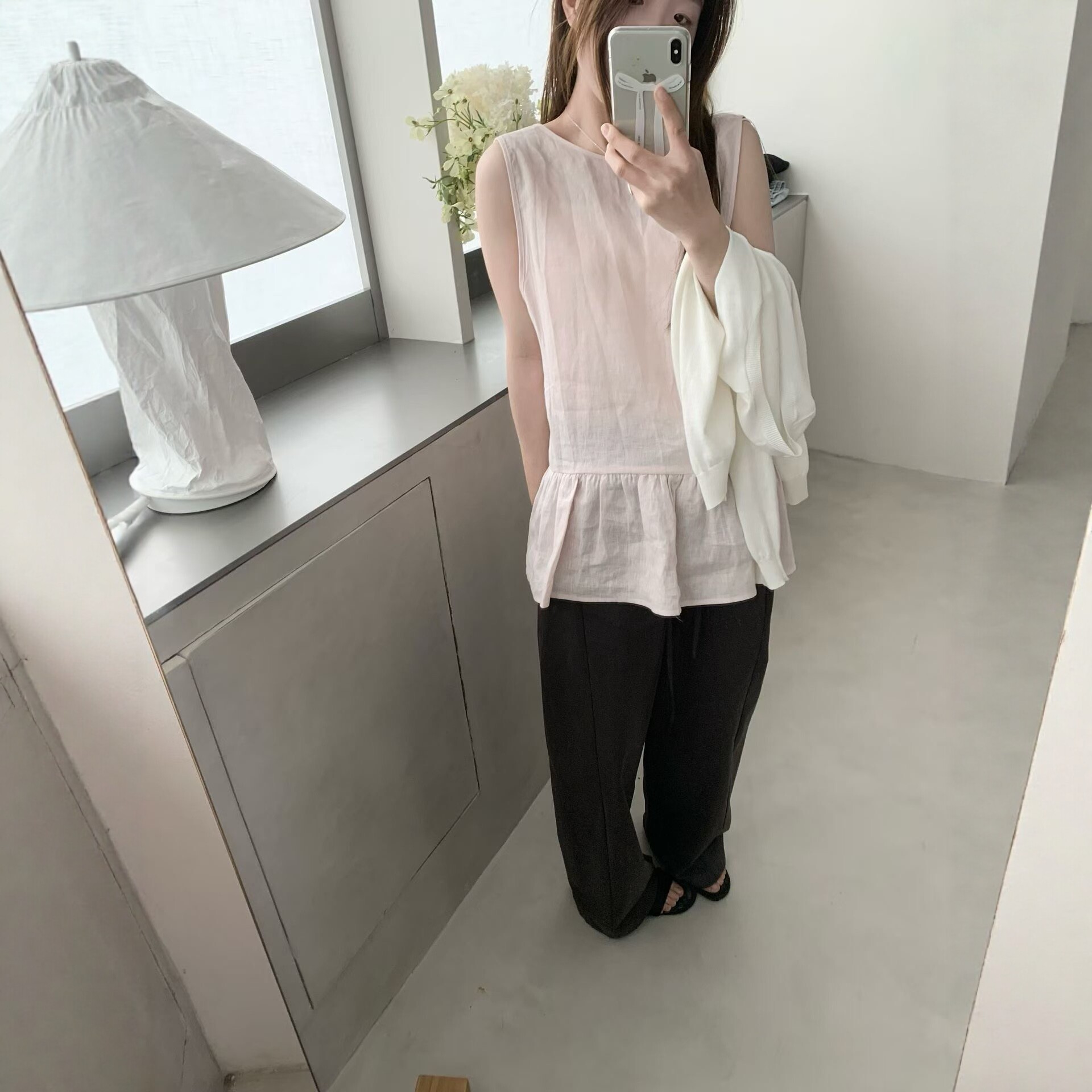 IU ROOM 韩系麻料大U领两面穿荷叶边背心温柔小清新纯色上衣5618