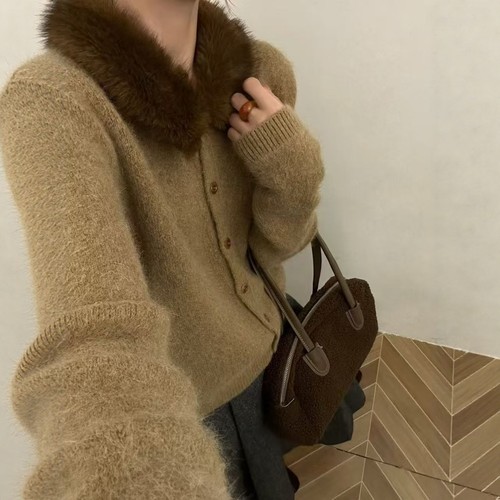 IU ROOM 韩系毛领可卸开衫休闲毛衣单排扣保暖兔绒针织外套3852