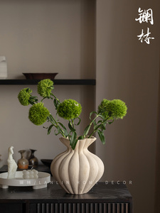 景德镇新中国风陶瓷花瓶白色高端饰品餐桌家居覆古艺术花容器伊丽