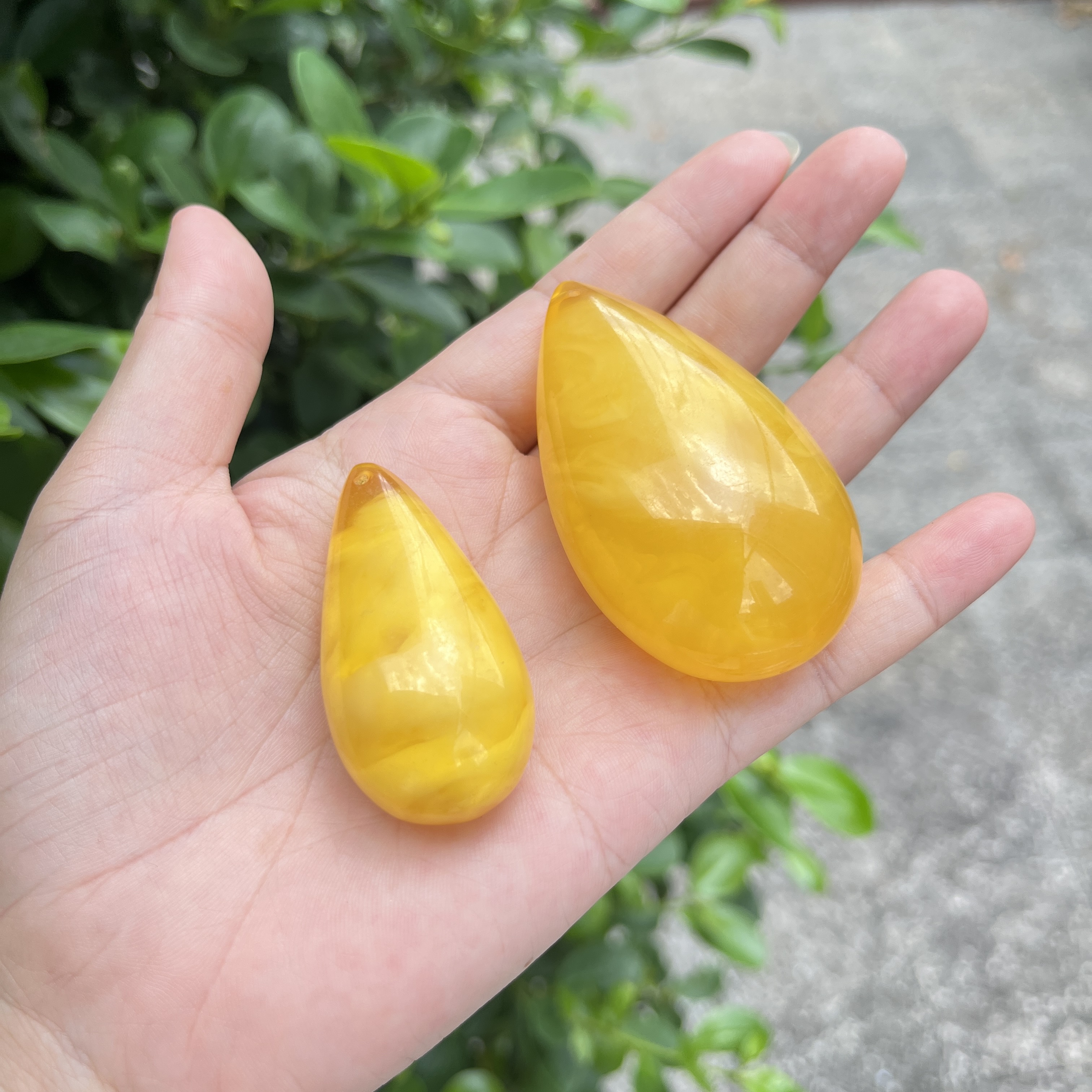 天然琥珀蜜蜡鸡油黄满蜜蜡吊坠