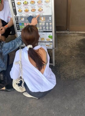 现bubble韩代TEMPTING东大门镂空露背宽松翻领长袖衬衣实体秒发