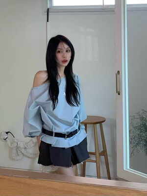 现bubble韩代 26春 bertha 斜肩设计感压褶衬衫 不含腰带实体秒发