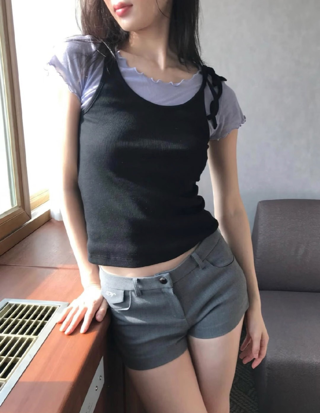 现货tannat 2025夏季新款撞色木耳边短袖T恤+吊带两件套女