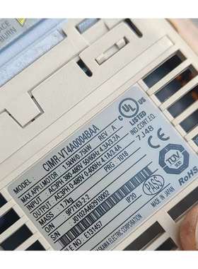 安川变频器 V1000 CIMR-VT4A0004BAA 0.75KW/1.5KW 380V 二手的。