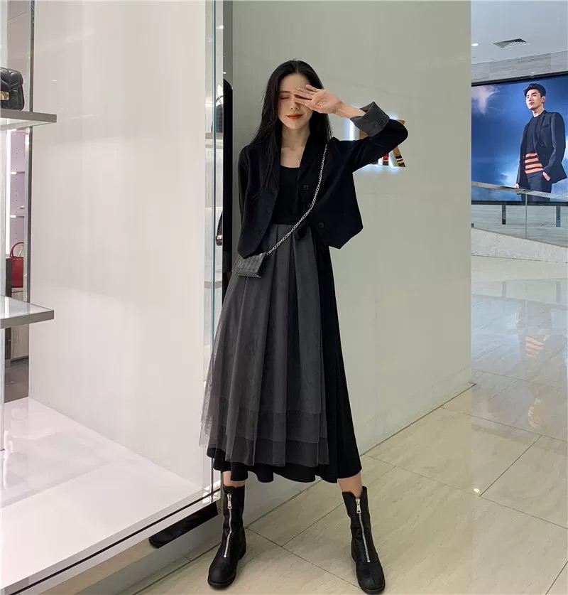 限8000张券大码女装微胖妹妹秋装薄款西装小外套连衣裙心机显瘦两件套套装