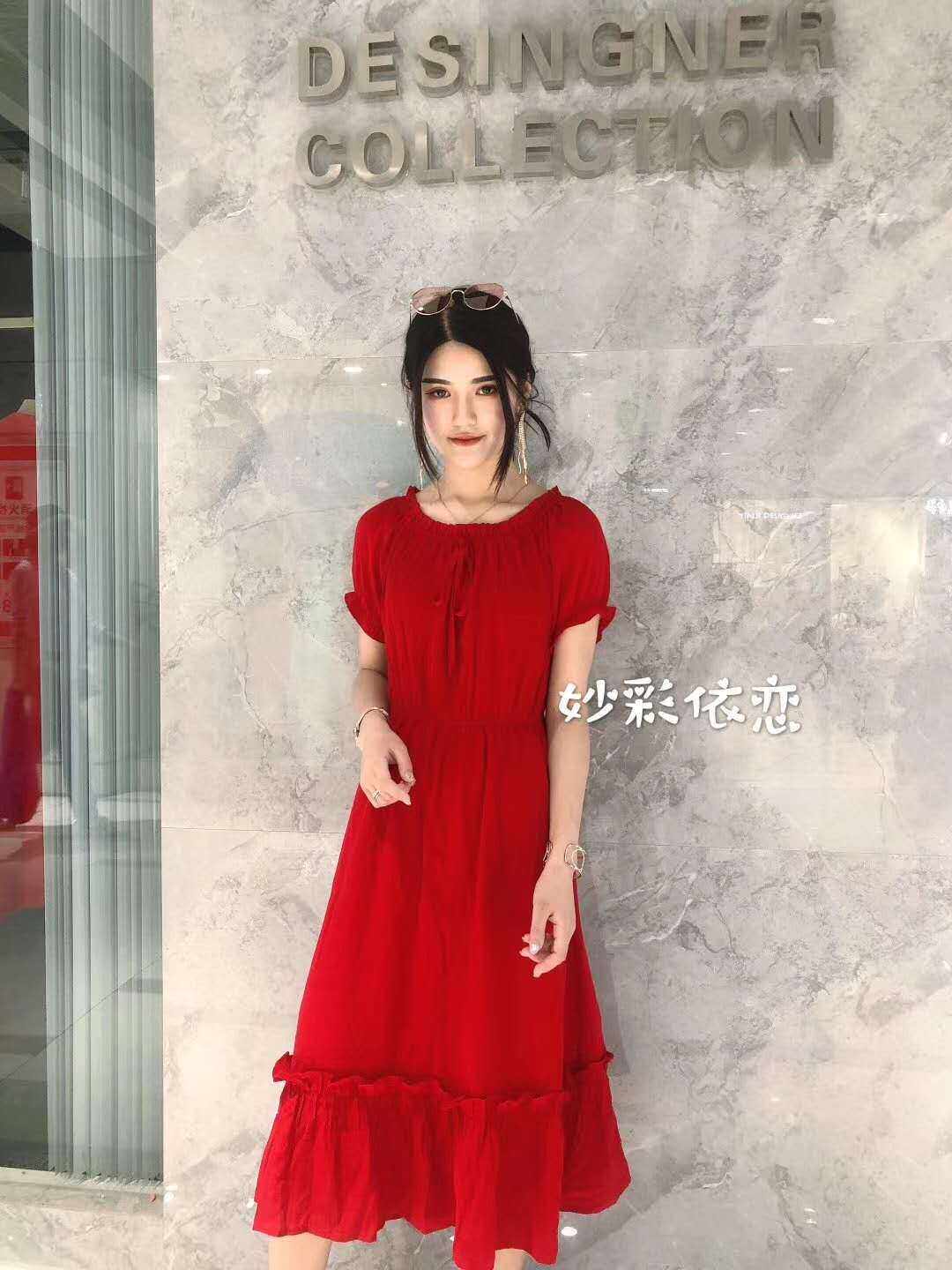 专柜正品连衣裙女中长款2025年夏装新款一字肩气质收腰显瘦红裙子