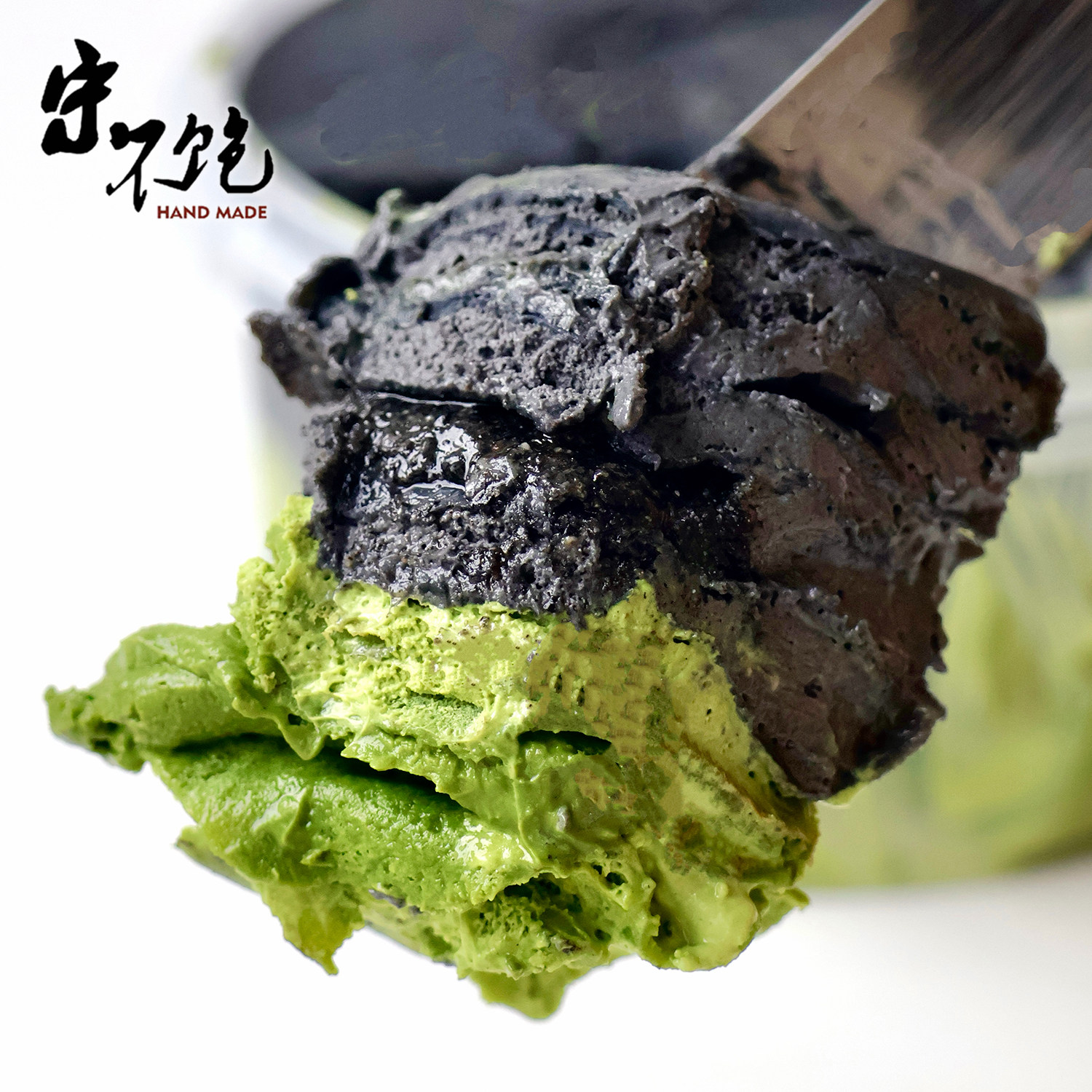 不饱的面包黑芝麻抹茶双拼爆浆千层盒子蛋糕火山灰黑芝麻手工蛋糕