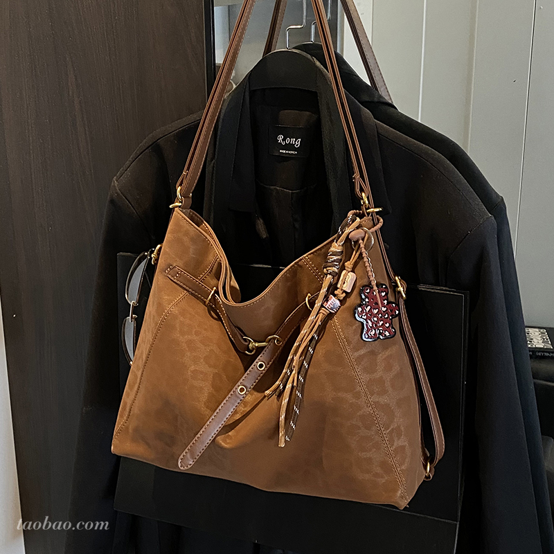 女大容量通勤托特包双肩多背包