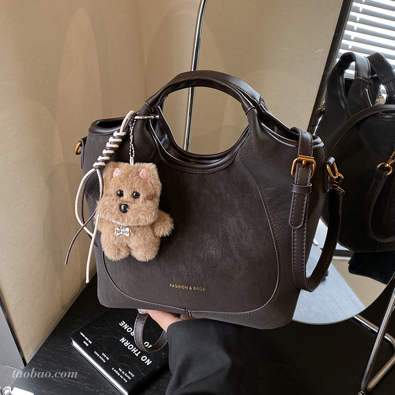 秋冬磨砂麂皮单肩水桶包