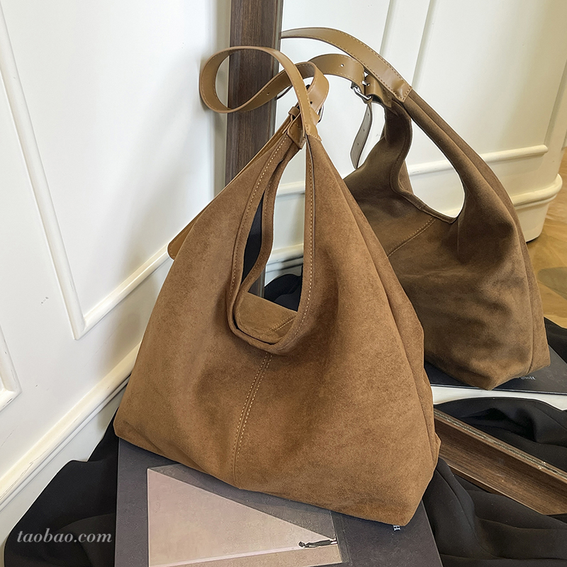 2025年新款麂皮绒磨砂复古托特包