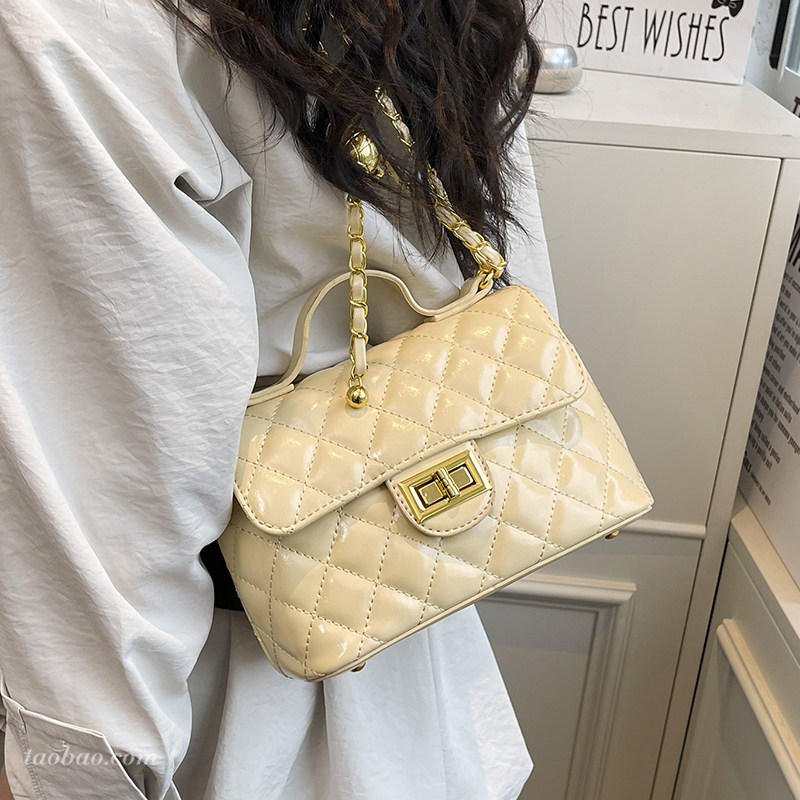 菱格绣线小包包女士2026新款百搭链条斜挎包时尚锁扣小方包小拎包