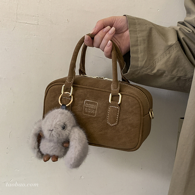 2025年秋冬新款复古小众腋下包