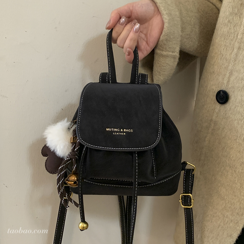 2025新款复古磨砂双肩包