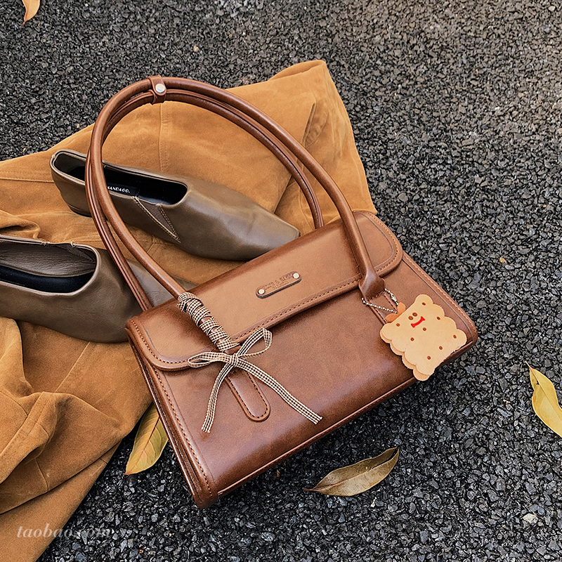 高级感小众设计通勤复古腋下包包