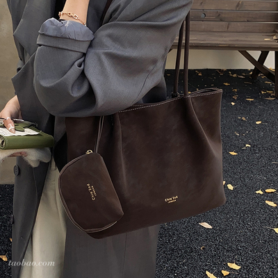 新款大容量磨砂通勤托特包