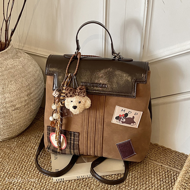 通勤复古磨砂女式双肩包2026新款时尚大容量后背包学院风上课书包