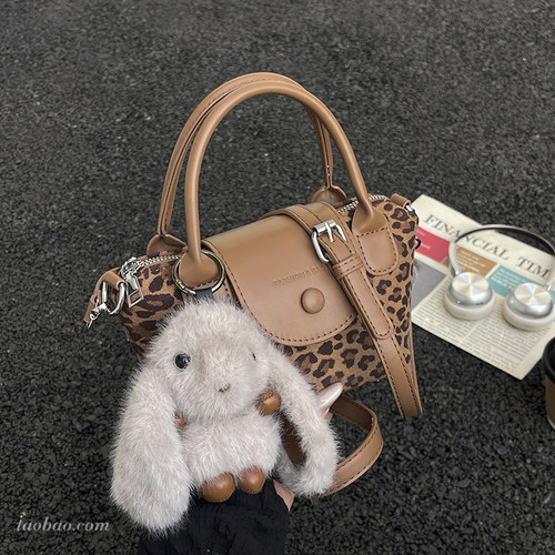 2025新款流行水桶包斜挎包