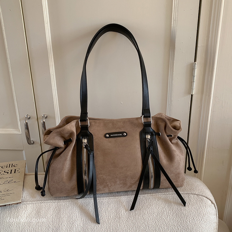 韩国风大容量托特包2025秋冬季