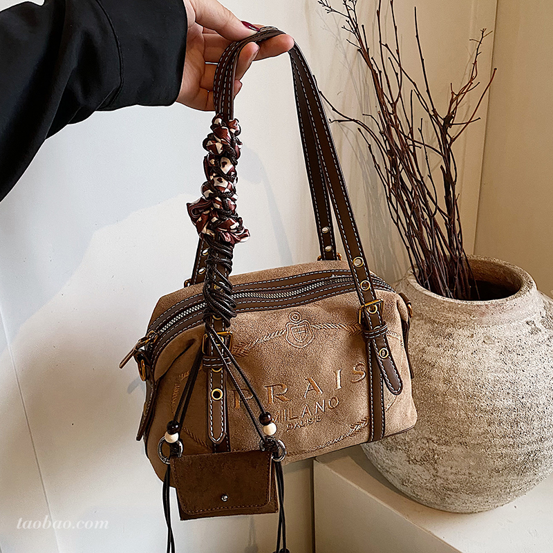 2025冬季新款潮流时尚托特包