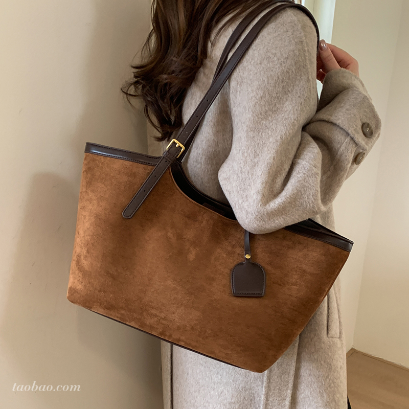 松弛感复古麂皮绒托特包