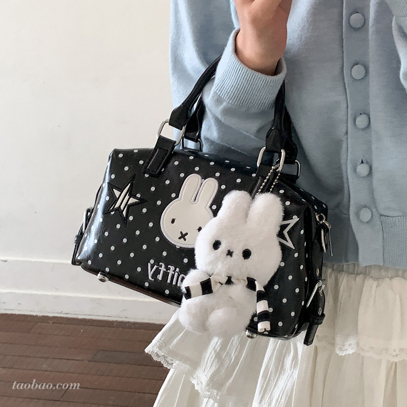 可爱少女手提波士顿包2026新款时尚百搭单肩斜挎包流行波点枕头包