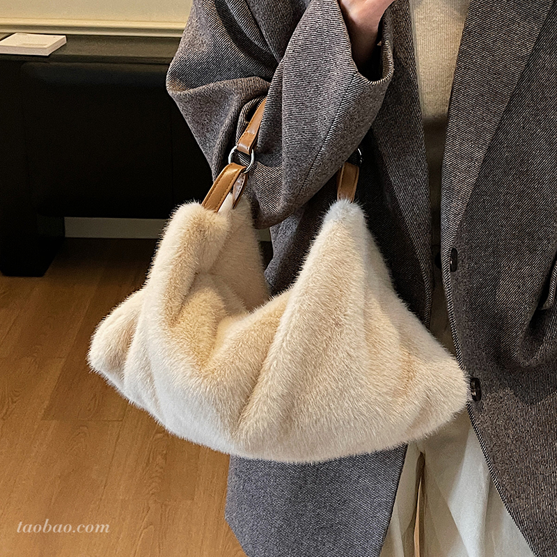 大容量简约通勤包毛毛包毛茸茸包
