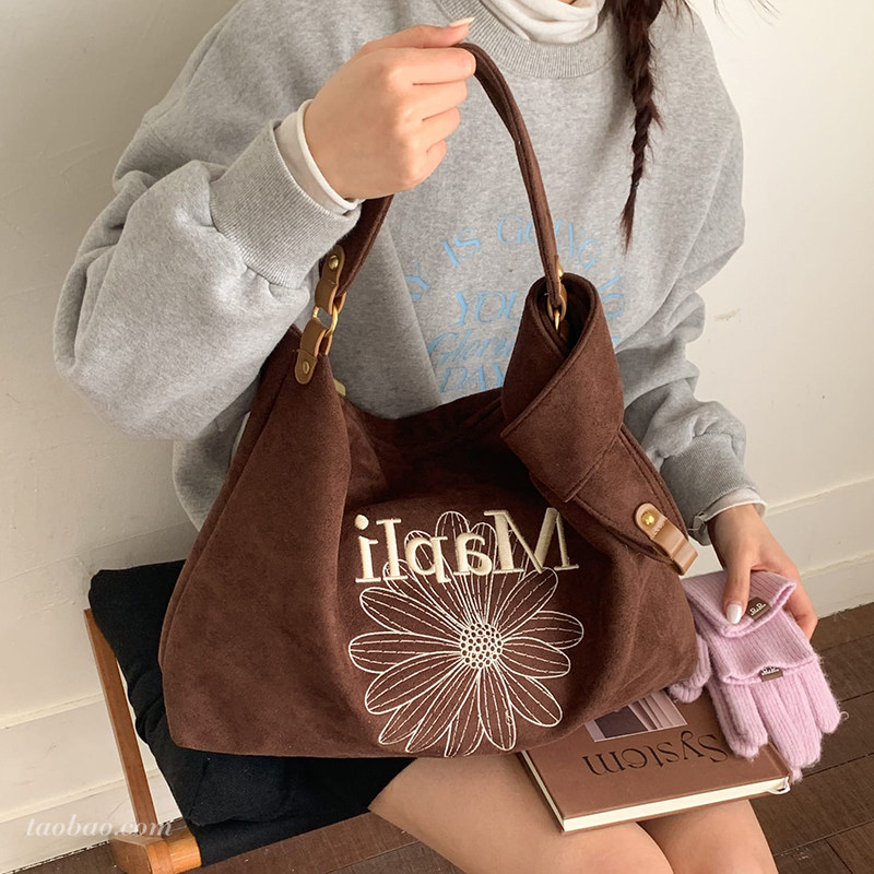 休闲大容量麂皮绒包包女2025新款通勤单肩斜挎包松弛感托特水桶包,箱包皮具/热销女包/男包,托特包,淘宝优惠券,粉丝福利购,淘宝优惠卷