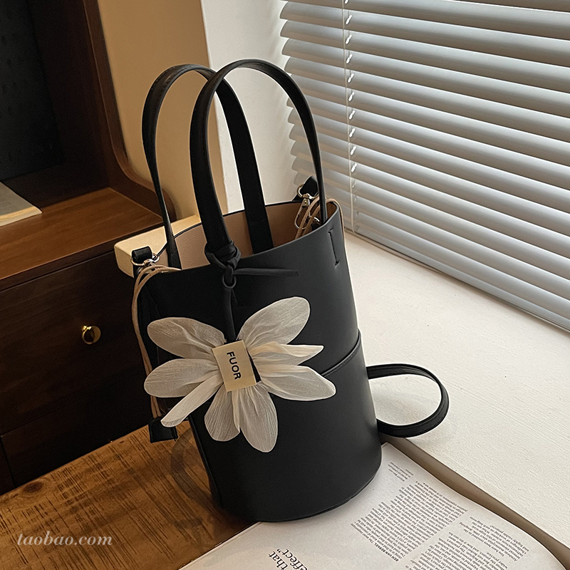 2025新款潮流时尚百搭手提包